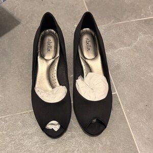 Abella Elegant Black Peep Toe Heels